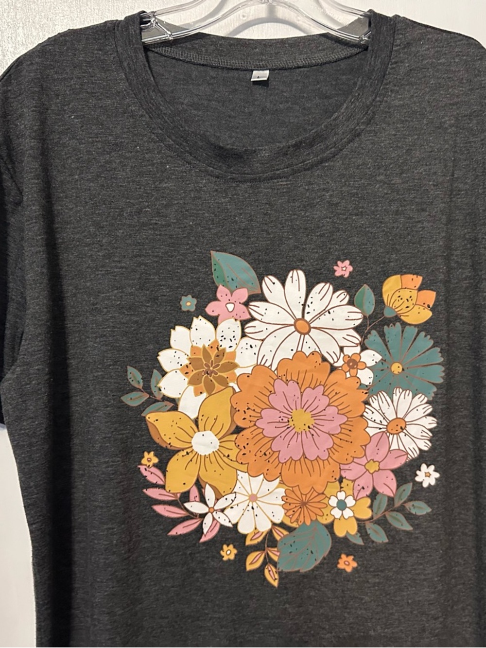Women’s T-Shirt With Flower Decal, Size - large - Picture 3 of 8